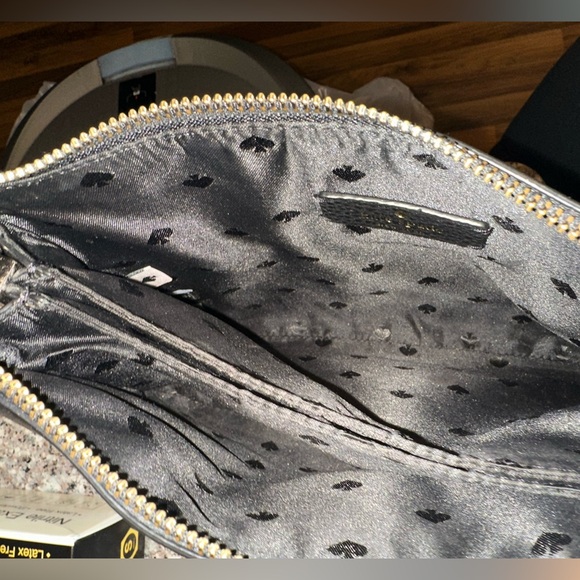 Kate Spade Leila Triple Gusset Zip Crossbody. - Picture 11 of 15